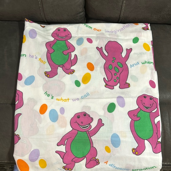 Other - Vintage Barney flat full size sheet